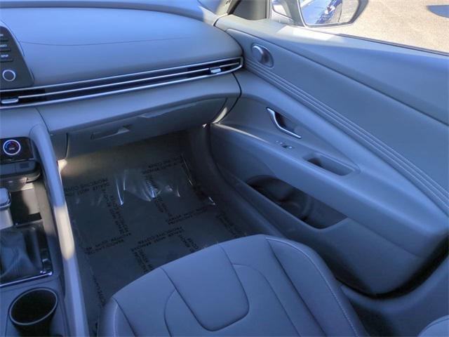 Hyundai Elantra Sel Sport Fwd 4D Sedan - Thumbnail 17