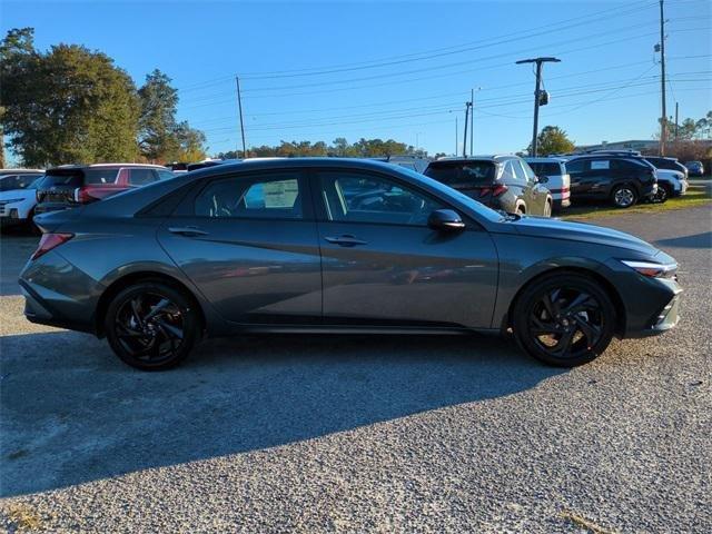 Hyundai Elantra Sel Sport Fwd 4D Sedan - Thumbnail 5