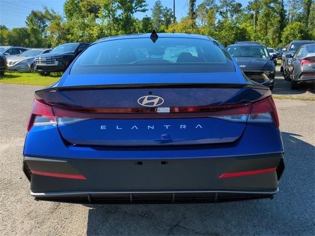 Hyundai Elantra Sel Sport Fwd 4D Sedan - Thumbnail 6