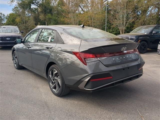 Hyundai Elantra Sel Sport Fwd 4D Sedan - Thumbnail 8