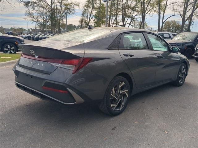 Hyundai Elantra Sel Sport Fwd 4D Sedan - Thumbnail 6