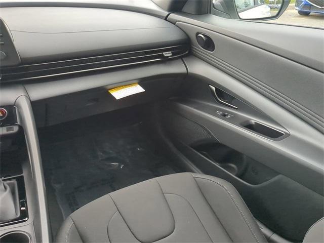 Hyundai Elantra Sel Sport Fwd 4D Sedan - Thumbnail 17