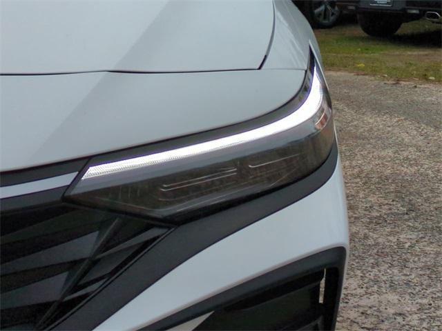 Hyundai Elantra Sel Sport Fwd 4D Sedan - Thumbnail 11