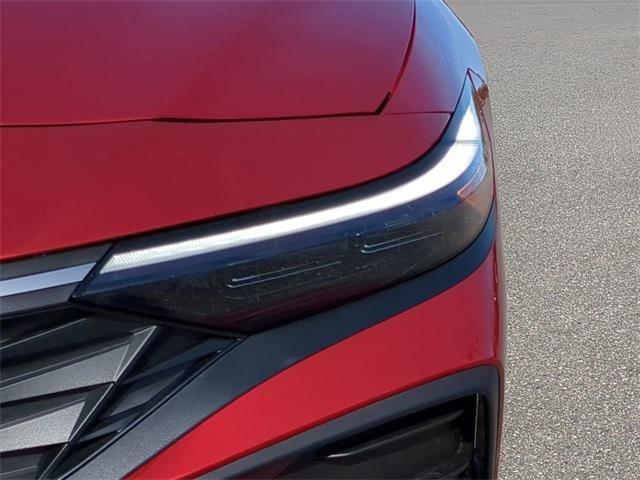 Hyundai Elantra Sel Sport Fwd 4D Sedan - Thumbnail 10