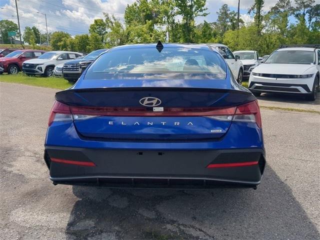 Hyundai Elantra Hybrid Sel Sport Fwd 4D Sedan - Thumbnail 7