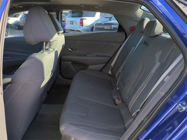 Hyundai Elantra Sel Sport Premium Fwd 4D Sedan - Thumbnail 14