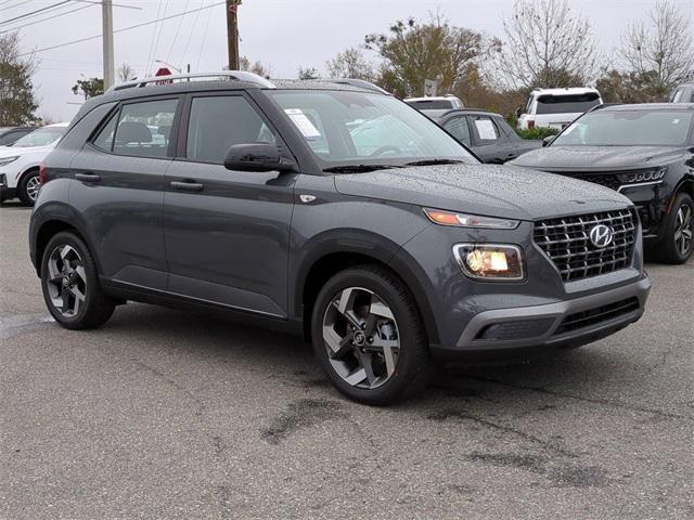 Hyundai Venue Sel W/Two-Tone Roof Fwd 4D Sport Utility - Thumbnail 4