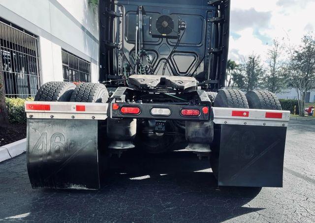 FREIGHTLINER CASCADIA - Thumbnail 5