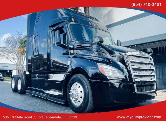 FREIGHTLINER CASCADIA - View 1