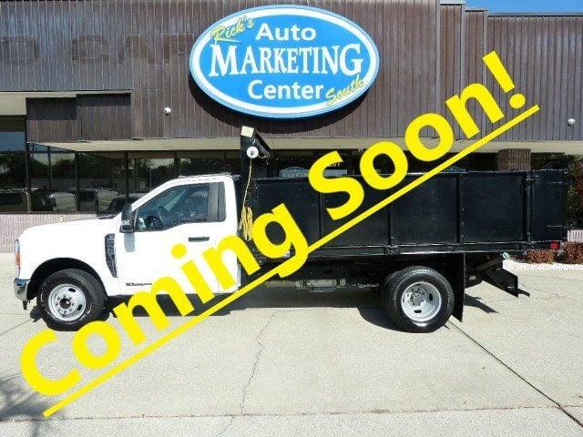 Ford Super Duty F-350 DRW Cab-Chassis 6.7L V8 TURBO DIESEL*XLT*REGULAR CAB*2WD*DRW*12FT. DUMP BODY! - View 1