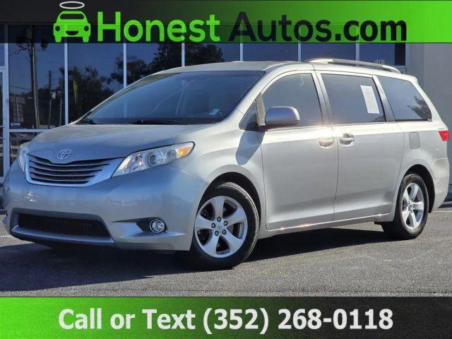 TOYOTA SIENNA - View 1